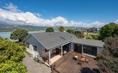 98 Point Road, Monaco, Nelson