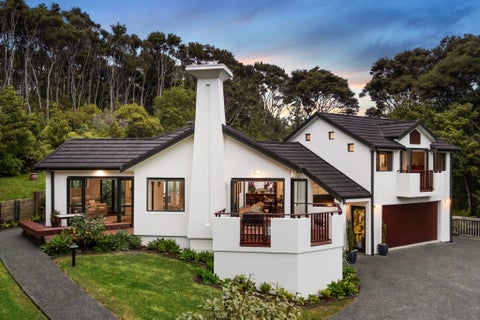 18 Daldys Bush Lane, Bayview, Auckland