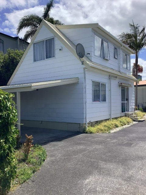 17 Ocean View Road, Milford, Auckland