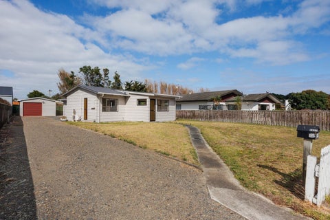 14 Cousins Avenue West, Foxton Beach, Foxton