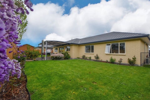 3A Madison Street, Carterton