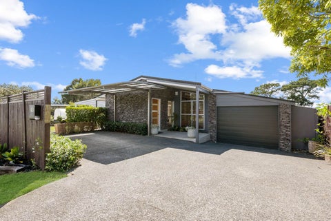 167 Halsey Drive, Lynfield, Auckland