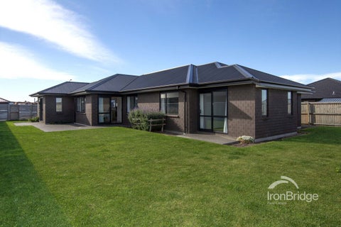 50 Whitehorn Drive, Lincoln, Lincoln