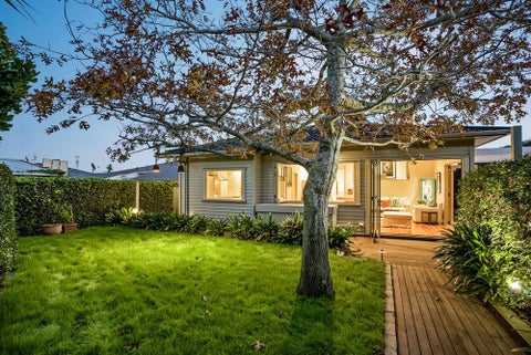 28 Miller Street, Point Chevalier, Auckland
