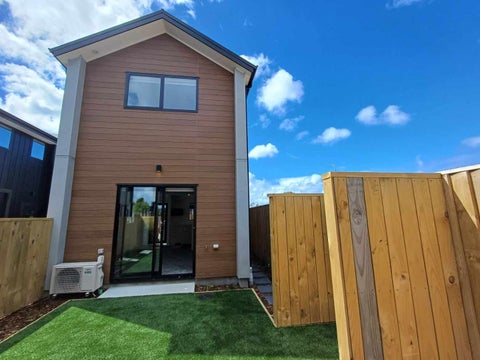 5/216 Rosebank Road, Avondale, Auckland