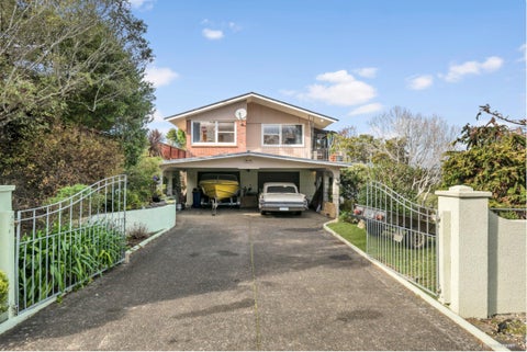 20 Valley View Road, Glenfield, Auckland