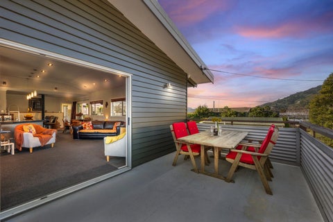 14 Beach Road, Waikawa, Picton