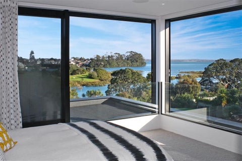 14 Winsomere Crescent, Westmere, Auckland