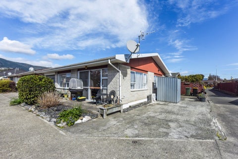 1/8 Exeter Street, Stoke, Nelson