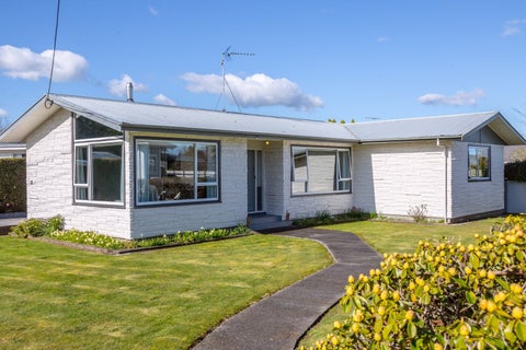 73 Kempton Street, Greytown
