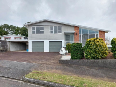 2 Onslow Place, Merrilands, New Plymouth