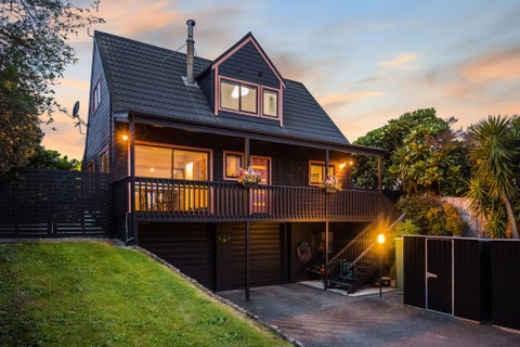 27 Chums Road, Paraparaumu Beach, Paraparaumu