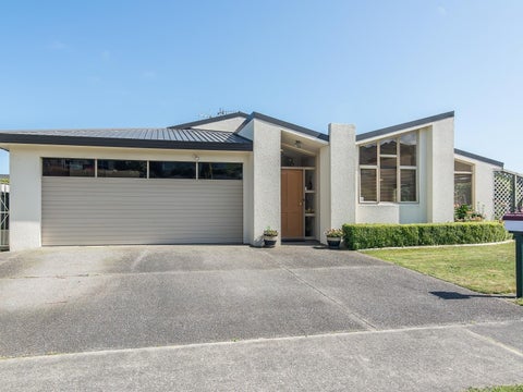 80 Realm Drive, Paraparaumu