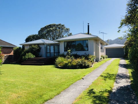 15 Nelson Quay, Cobden, Greymouth