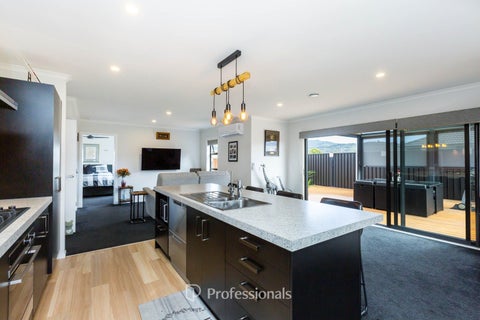 34 Filmer Crescent, Wallaceville, Upper Hutt
