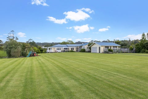 54 Shaw Road, Oratia, Auckland