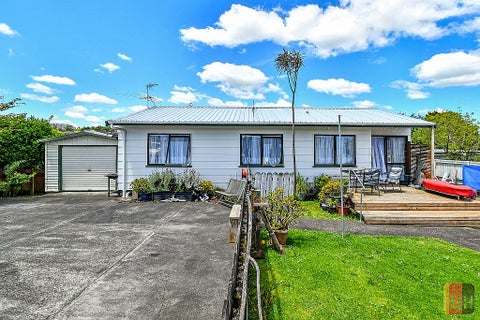 2/12 Nelson Street, Papakura, Auckland
