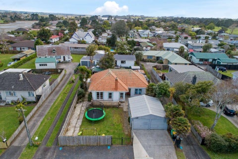 8 Howden Street, Waiuku, Waiuku