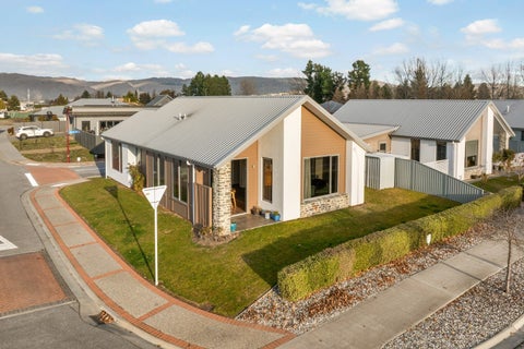 2 Weaver Close, Alexandra, Alexandra