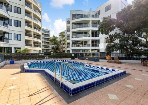 2H/175 Hurstmere Road, Takapuna, Auckland