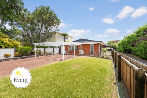 1/5 Teal Crescent, Beach Haven, Auckland