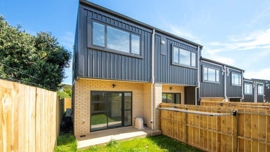 9/50 Newington Road, Henderson, Auckland