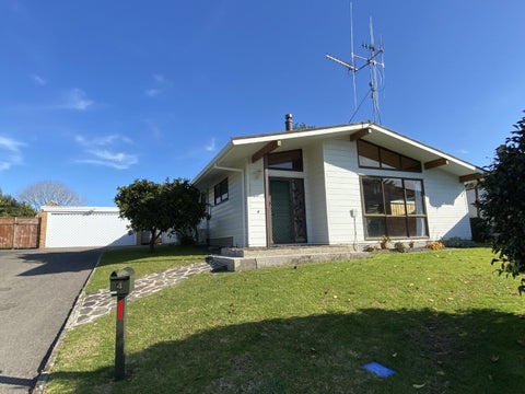 4 Johnston Place, Welcome Bay, Tauranga