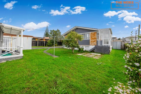 2/17 Roberts Road, Te Atatu South, Auckland