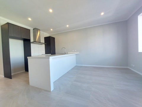 10/4 Matimati Place, Hobsonville, Auckland