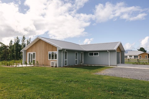 10 Coach House Lane, Ohau, Ōhau