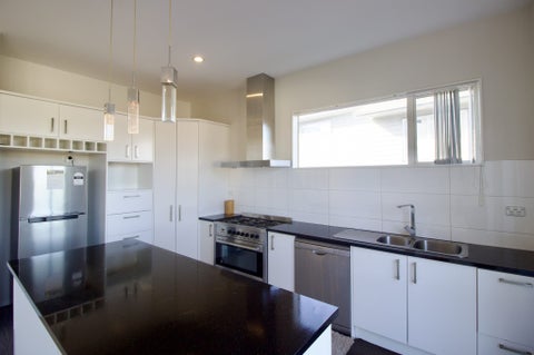 16 Lucca Crescent, Flat Bush, Auckland