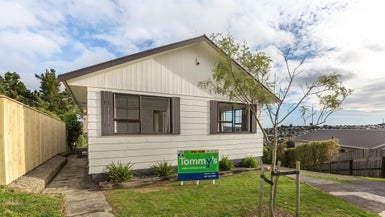 25 Staysail Place, Whitby, Porirua