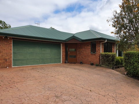 13 Panckhurst Drive, Woodend, Woodend