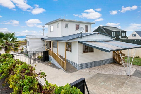 1253 East Coast Road, Pokeno