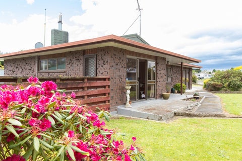 16 Mathew Street, Dannevirke