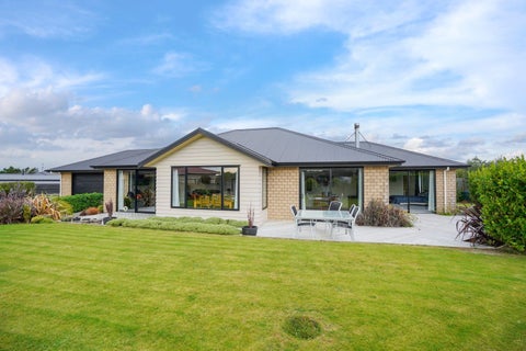 19 Pitt Street, Riverton