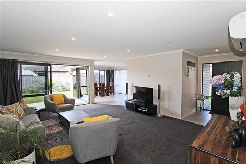 26 Wanderers Avenue, Brightwater