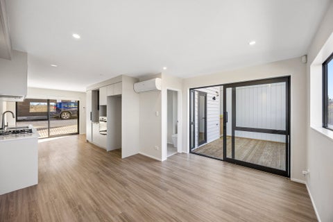 7/33 Buscomb Avenue, Henderson, Auckland