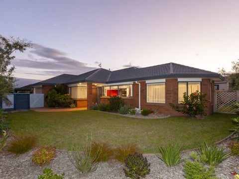 68 Guildford Drive, Paraparaumu