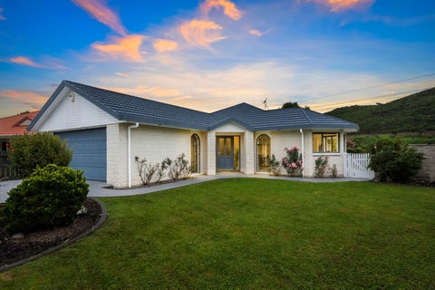 31 Mary Huse Grove, Manor Park, Lower Hutt