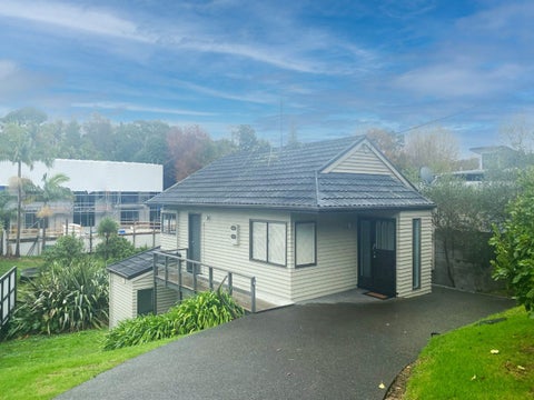 88 Beach Road, Castor Bay, Auckland
