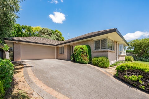 53 Realm Drive, Paraparaumu