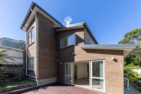 27 Sunshine Boulevard, Sunnyvale, Auckland