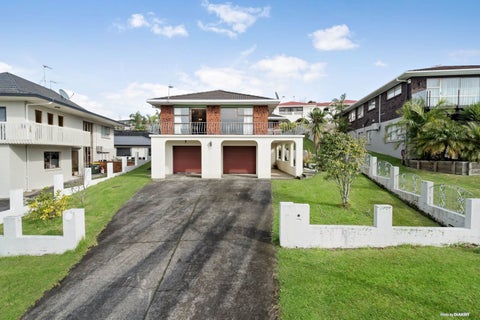 39 Pakira Avenue, Glendene, Auckland