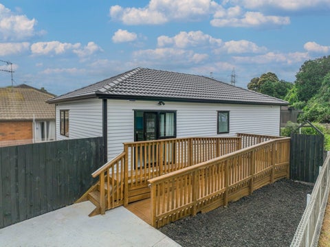 94 Hills Road, Otara, Auckland