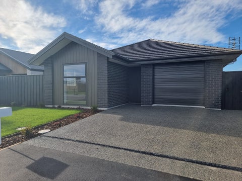 18 Hope Drive, Lincoln, Lincoln