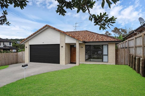 15A Thomas Road, Flat Bush, Auckland