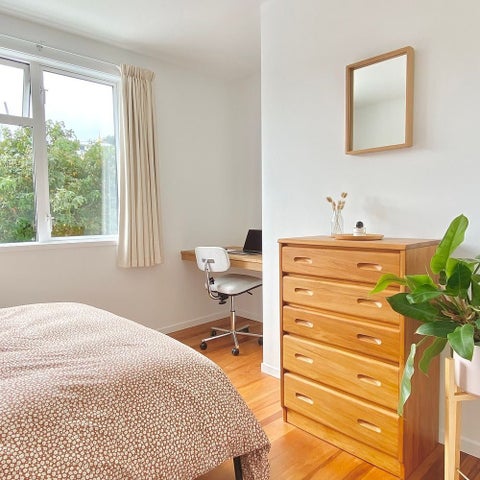 18 Robertson Street, Owhiro Bay, Wellington