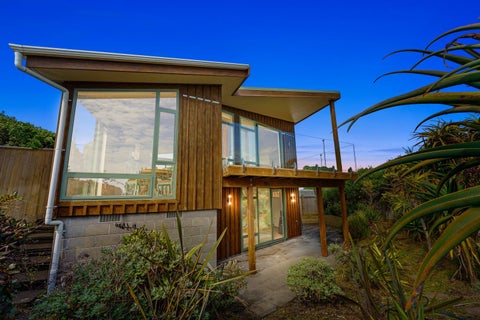 31 Kapiti Lane, Otaki Beach, Otaki
