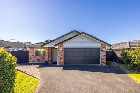 22 Cooladerry Place, Rosehill, Papakura